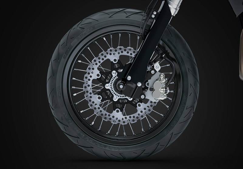 SUPERMOTO-TUNED PERFORMANCE